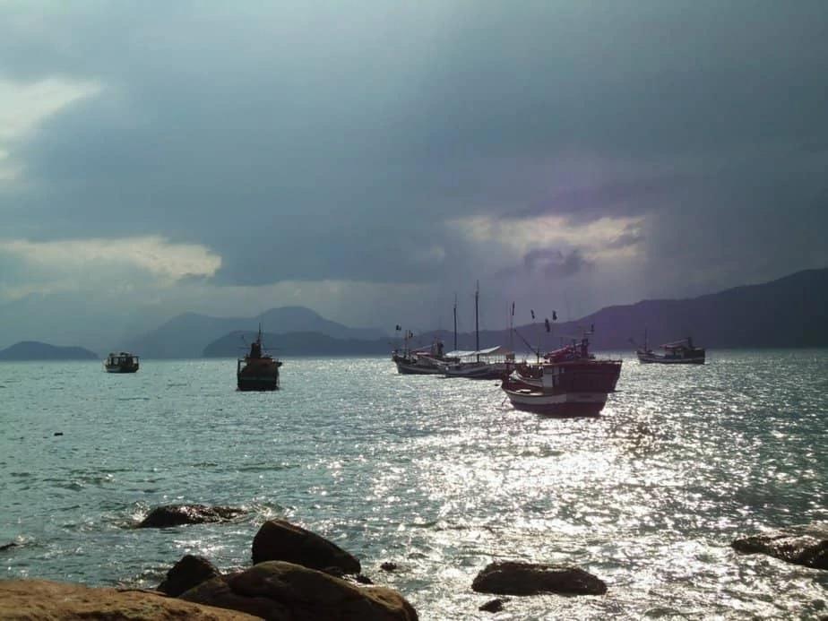 Ubatuba com chuva