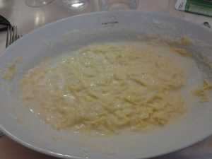 Roma - macarrão alfredo