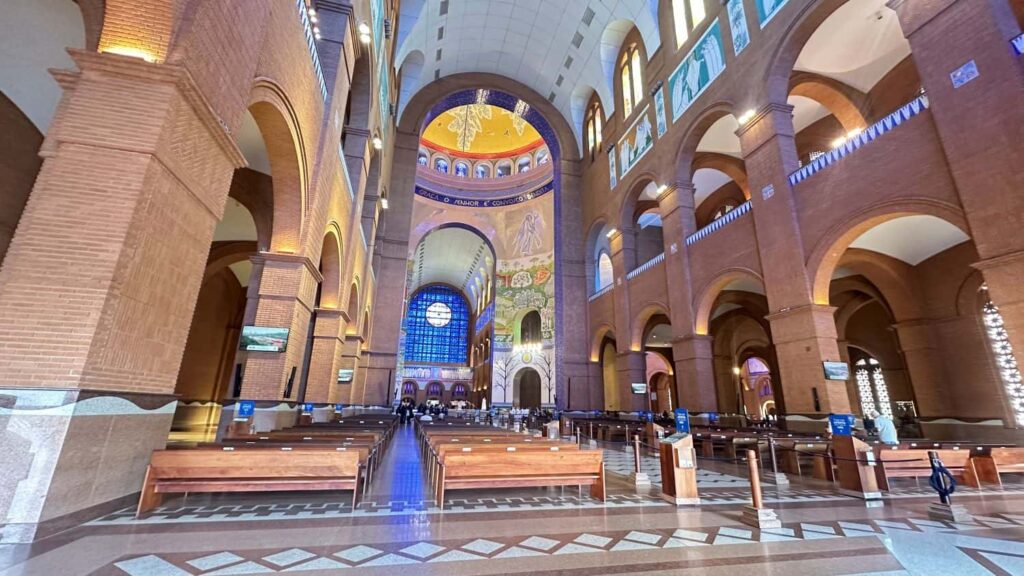Parte interna da Basílica