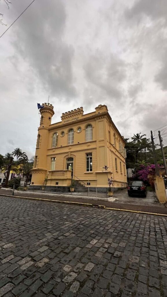 o que fazer em ilhabela cadeia